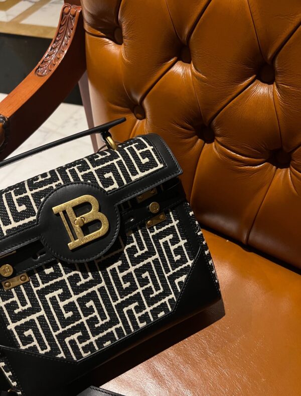 Balmain original single Women's Bag-23cm with original box free shipping