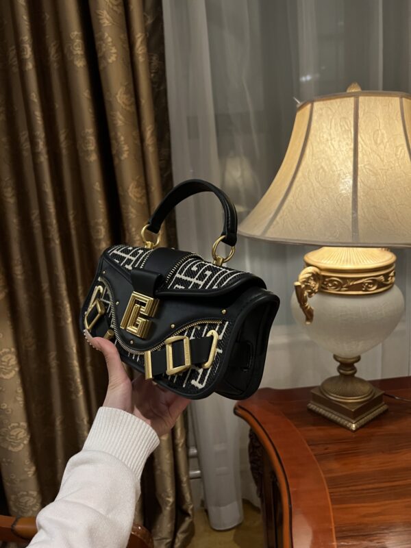 Balmain original single Women's Bag-26cm with original box free shipping