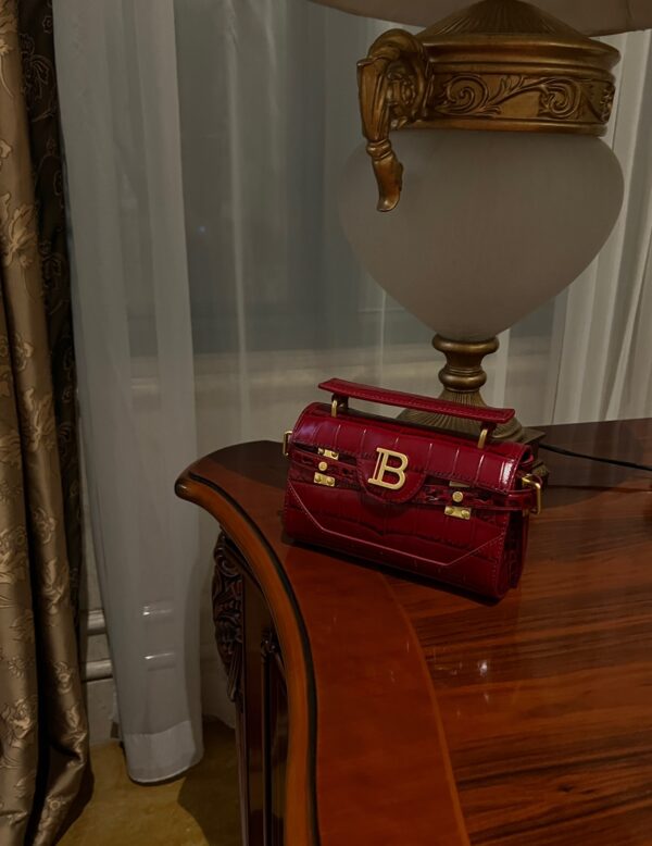 Balmain original single cowhide genuine leather crocodile pattern  Women's Bag-19cm with original box free shipping