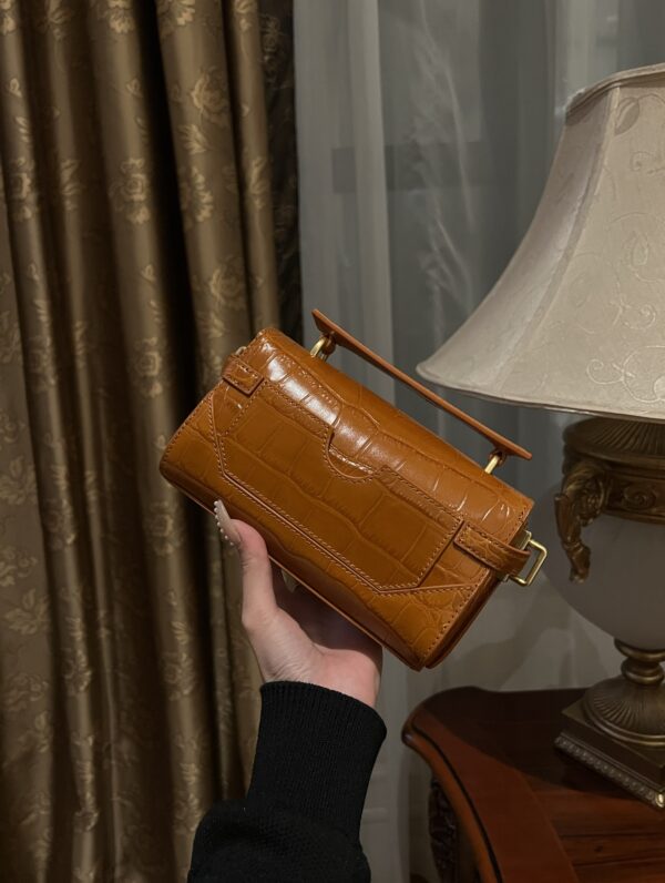Balmain original single cowhide genuine leather crocodile pattern  Women's Bag-19cm with original box free shipping