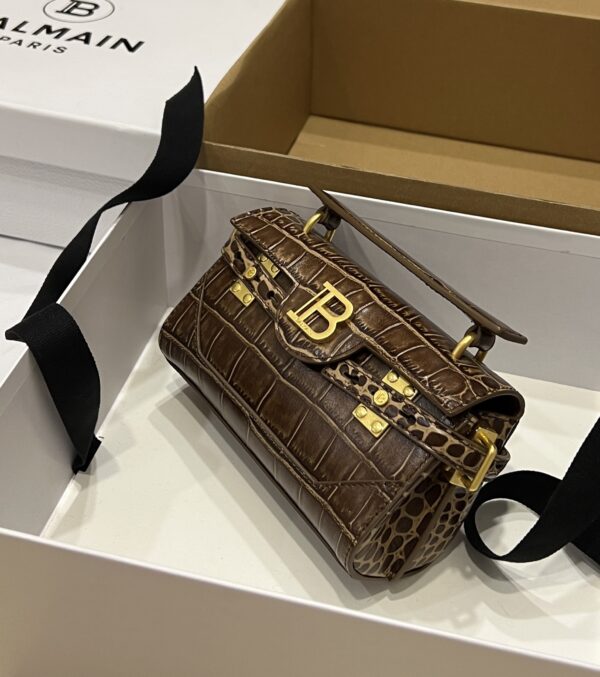 Balmain original single cowhide genuine leather crocodile pattern  Women's Bag-19cm with original box free shipping