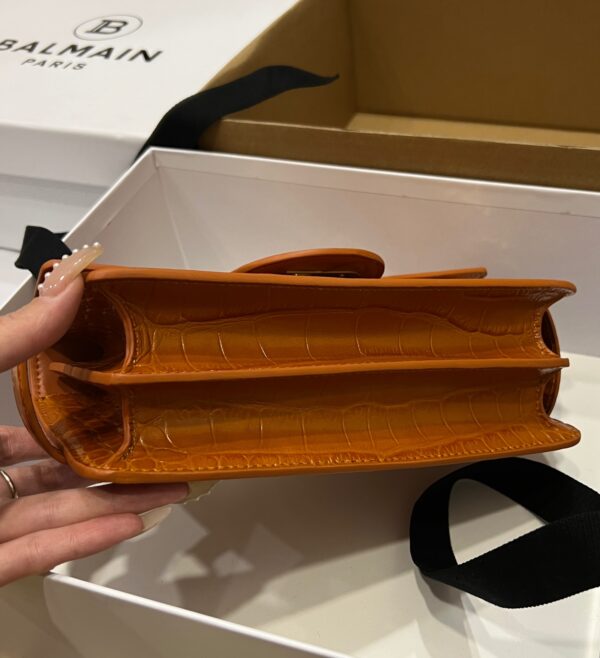 Balmain original single cowhide genuine leather crocodile pattern  Women's Bag-23cm with original box free shipping