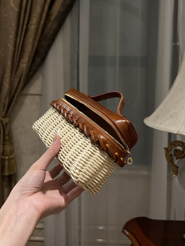 New! Loro Piana  Small-Size Rattan Bag, Global Limited Edition -L19cm with original box free shipping