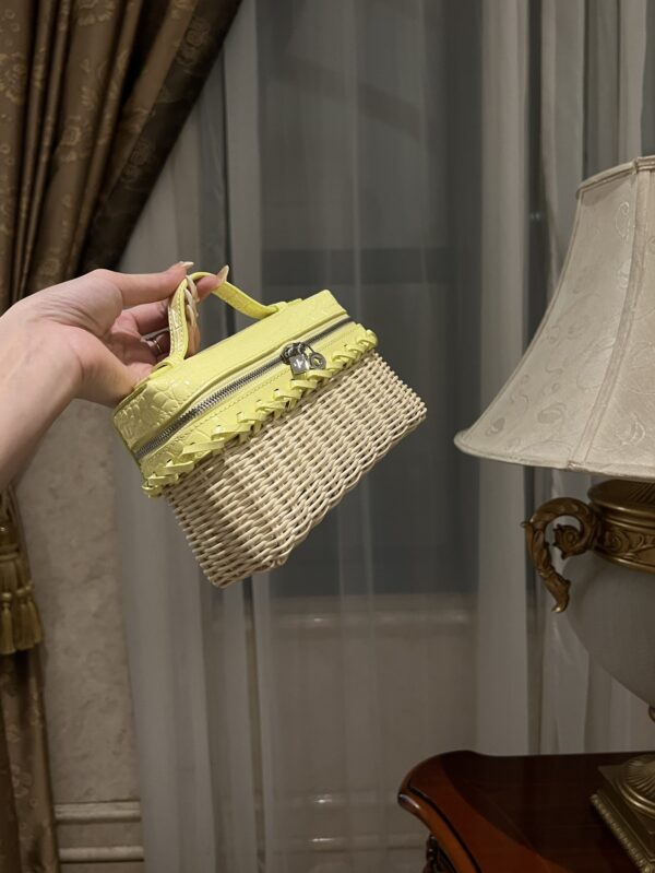 New! Loro Piana  Small-Size Rattan Bag, Global Limited Edition -L19cm with original box free shipping