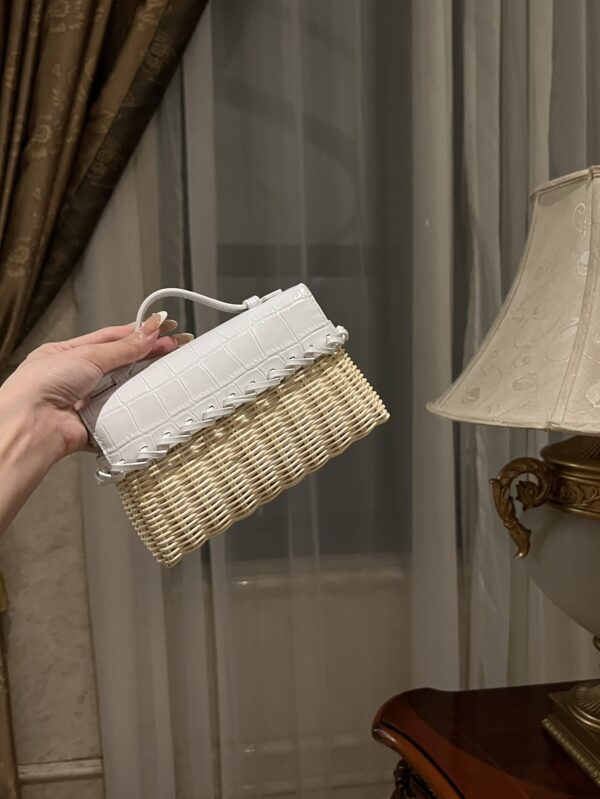 New! Loro Piana  Small-Size Rattan Bag, Global Limited Edition -L19cm with original box free shipping