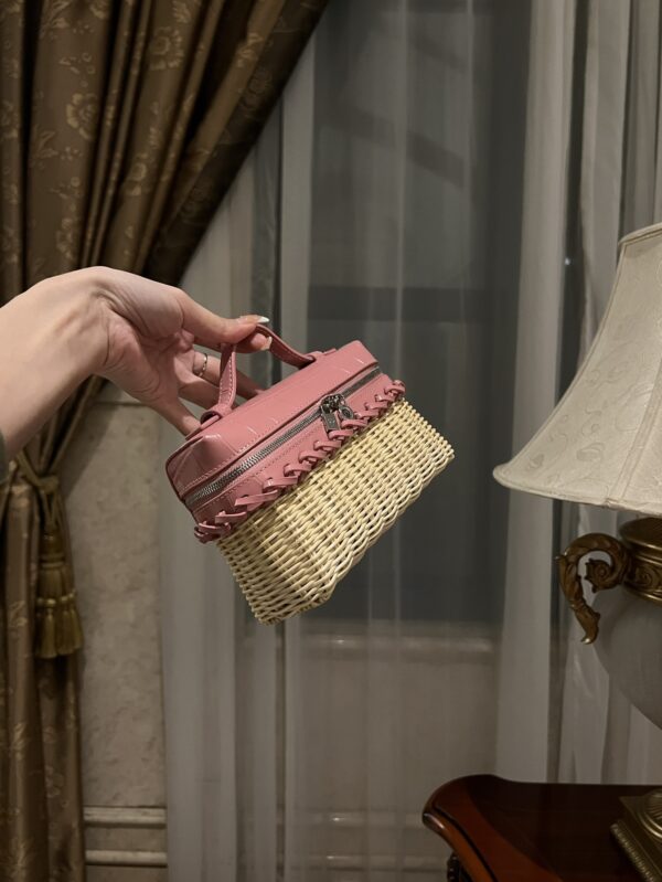 New! Loro Piana  Small-Size Rattan Bag, Global Limited Edition -L19cm with original box free shipping