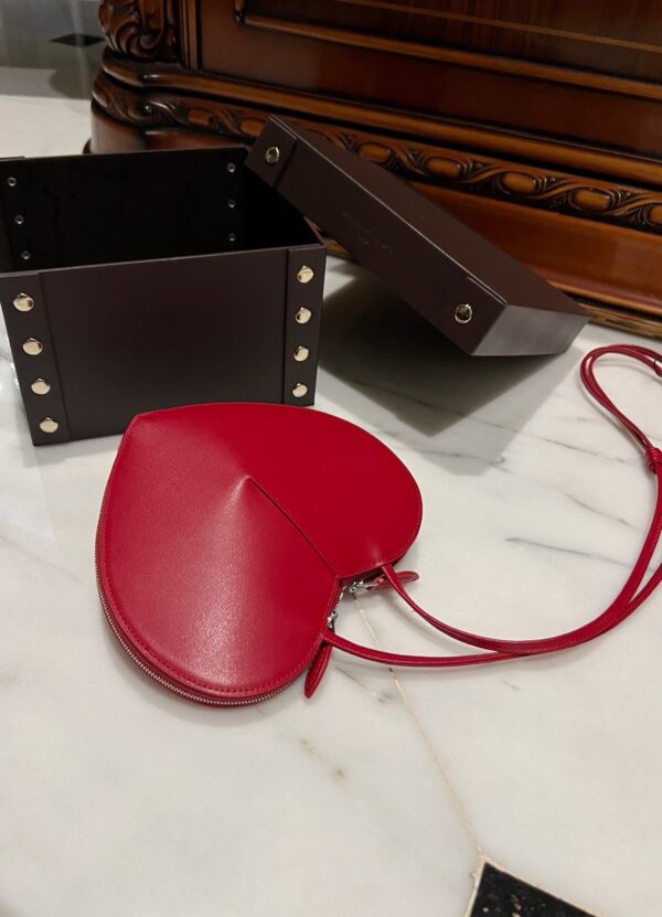ALAlA LE CEUR The most popular heart-shaped bag -L21cm with original box free shipping