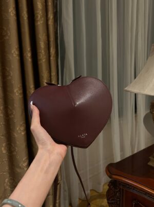 ALAlA LE CEUR The most popular heart-shaped bag -L21cm with original box free shipping