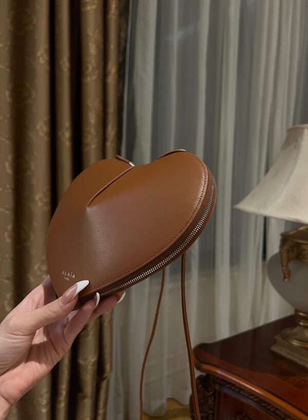 ALAlA LE CEUR The most popular heart-shaped bag -L21cm with original box free shipping