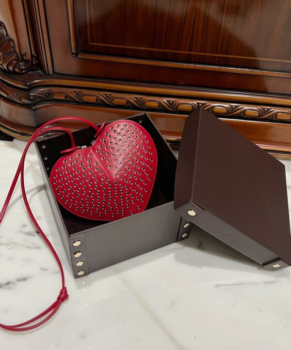 ALAlA LE CEUR The most popular heart-shaped bag -L21cm with original box free shipping