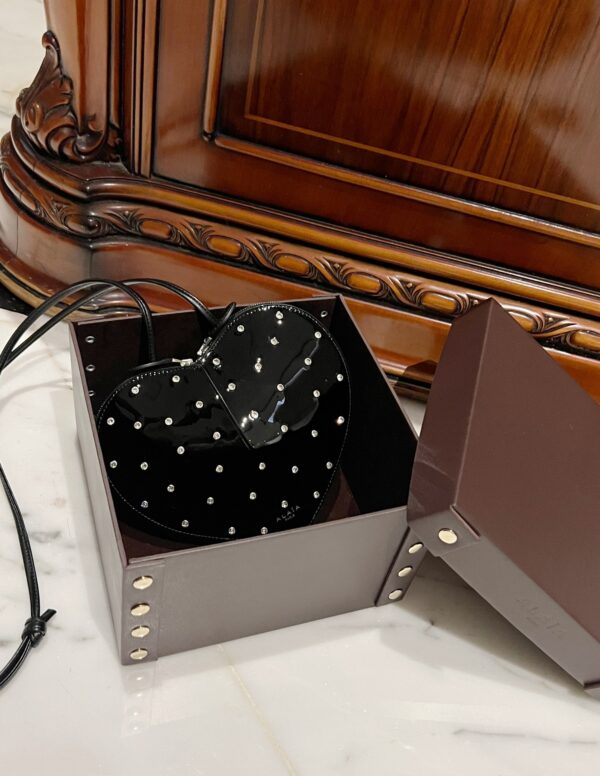 ALAlA LE CEUR The most popular heart-shaped bag -L21cm with original box free shipping