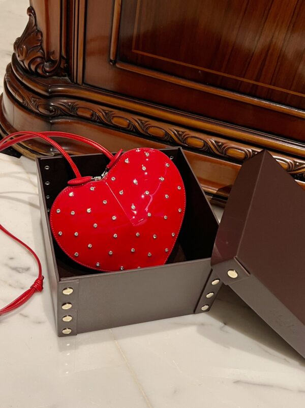 ALAlA LE CEUR The most popular heart-shaped bag -L21cm with original box free shipping