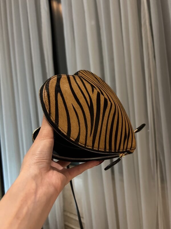 ALAlA LE CEUR The most popular heart-shaped bag -L21cm with original box free shipping
