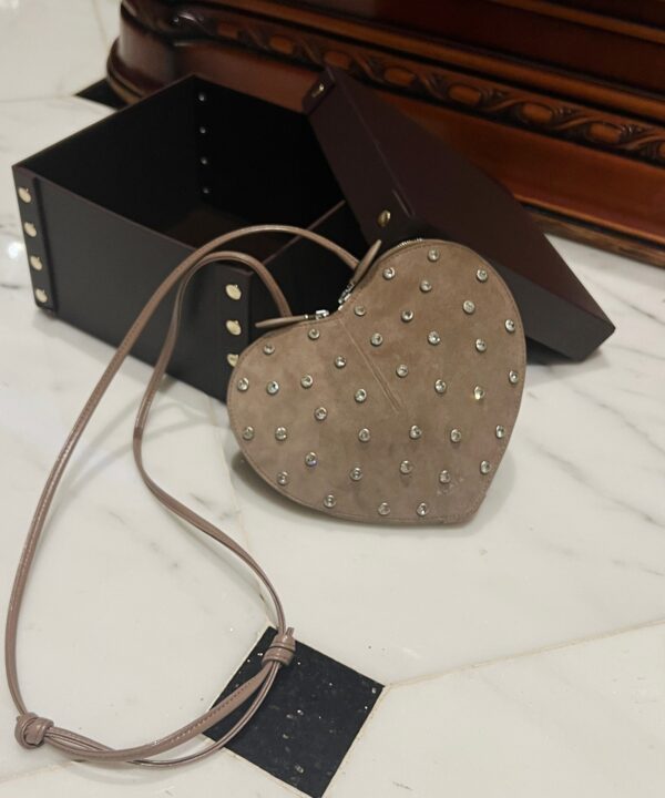 ALAlA LE CEUR The most popular heart-shaped bag -L21cm with original box free shipping