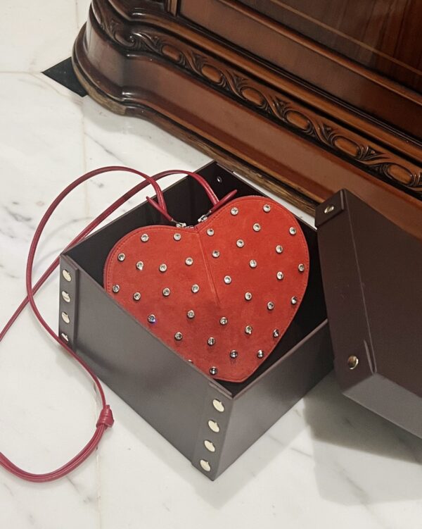 ALAlA LE CEUR The most popular heart-shaped bag -L21cm with original box free shipping