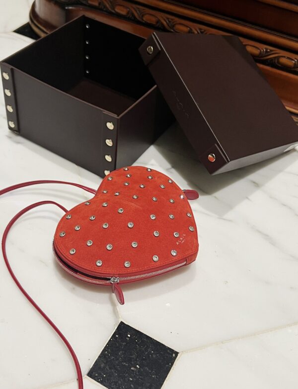 ALAlA LE CEUR The most popular heart-shaped bag -L21cm with original box free shipping