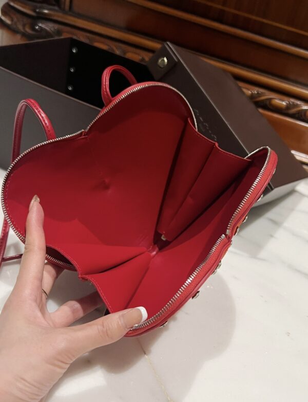 ALAlA LE CEUR The most popular heart-shaped bag -L21cm with original box free shipping