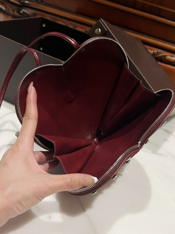 ALAlA LE CEUR The most popular heart-shaped bag -L21cm with original box free shipping