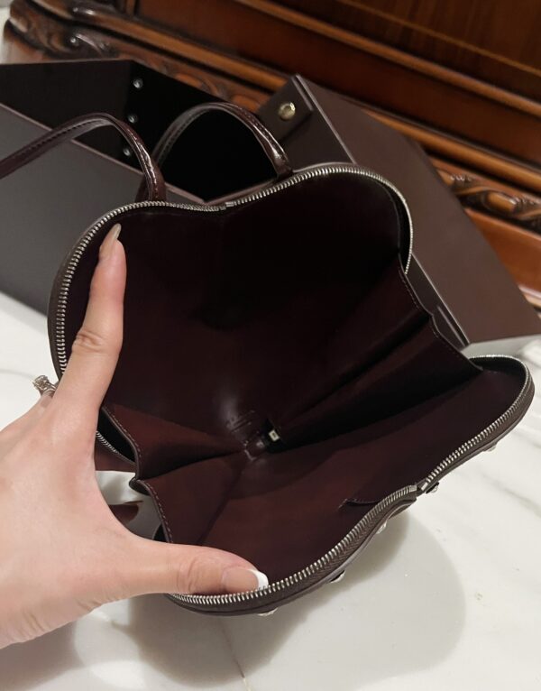 ALAlA LE CEUR The most popular heart-shaped bag -L21cm with original box free shipping