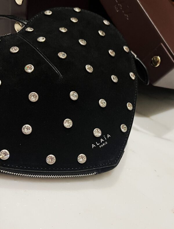 ALAlA LE CEUR The most popular heart-shaped bag -L21cm with original box free shipping