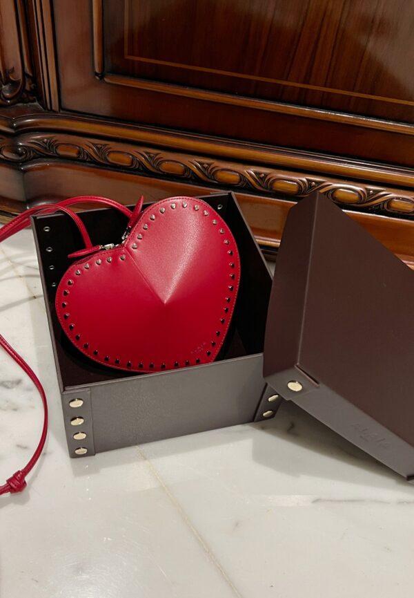 ALAlA LE CEUR The most popular heart-shaped bag -L21cm with original box free shipping