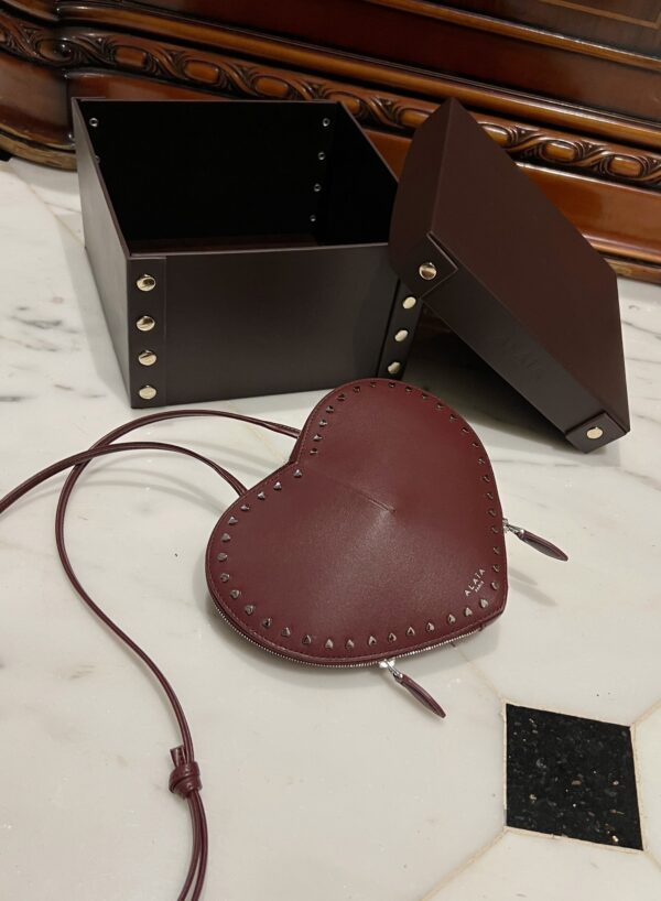 ALAlA LE CEUR The most popular heart-shaped bag -L21cm with original box free shipping