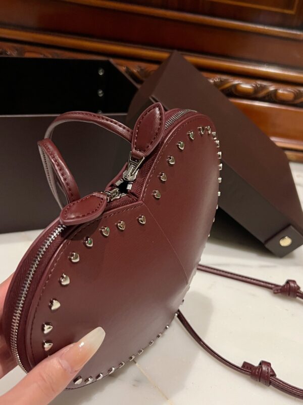 ALAlA LE CEUR The most popular heart-shaped bag -L21cm with original box free shipping