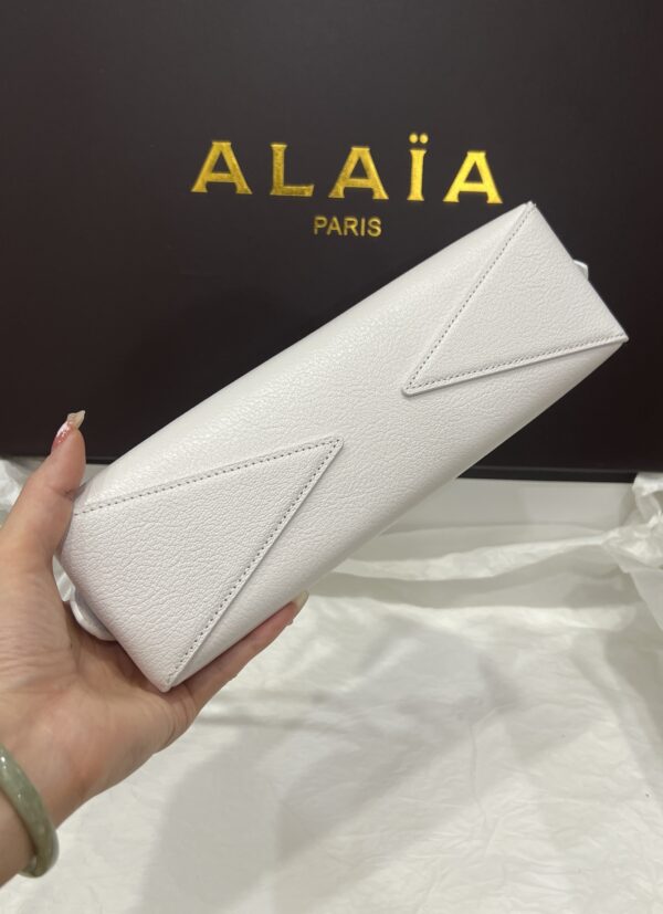 Alaia Le Teckel Dachshund Bag -27cm with original box free shipping