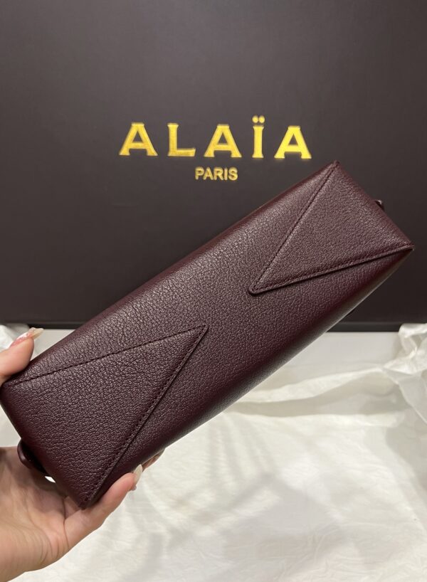 Alaia Le Teckel Dachshund Bag -27cm with original box free shipping