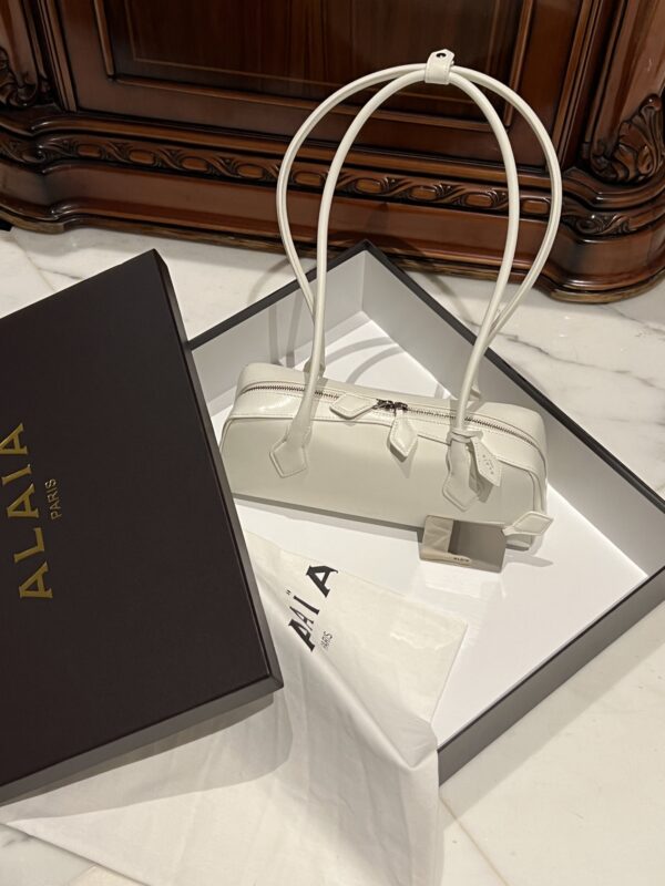 Alaia Le Teckel Dachshund Bag -33cm with original box free shipping