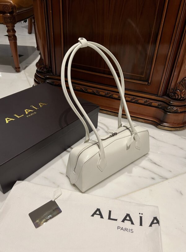 Alaia Le Teckel Dachshund Bag -33cm with original box free shipping