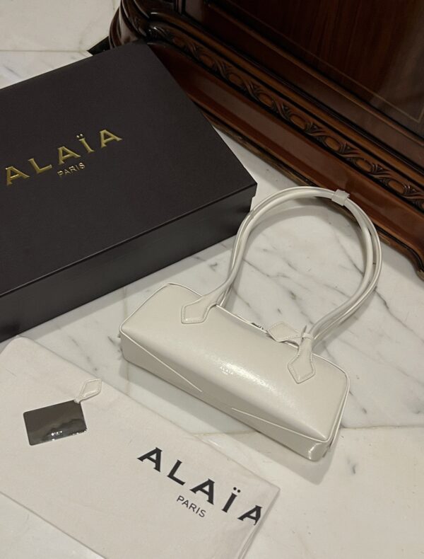 Alaia Le Teckel Dachshund Bag -33cm with original box free shipping