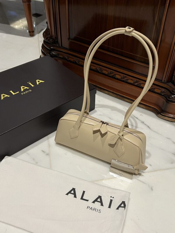 Alaia Le Teckel Dachshund Bag -33cm with original box free shipping