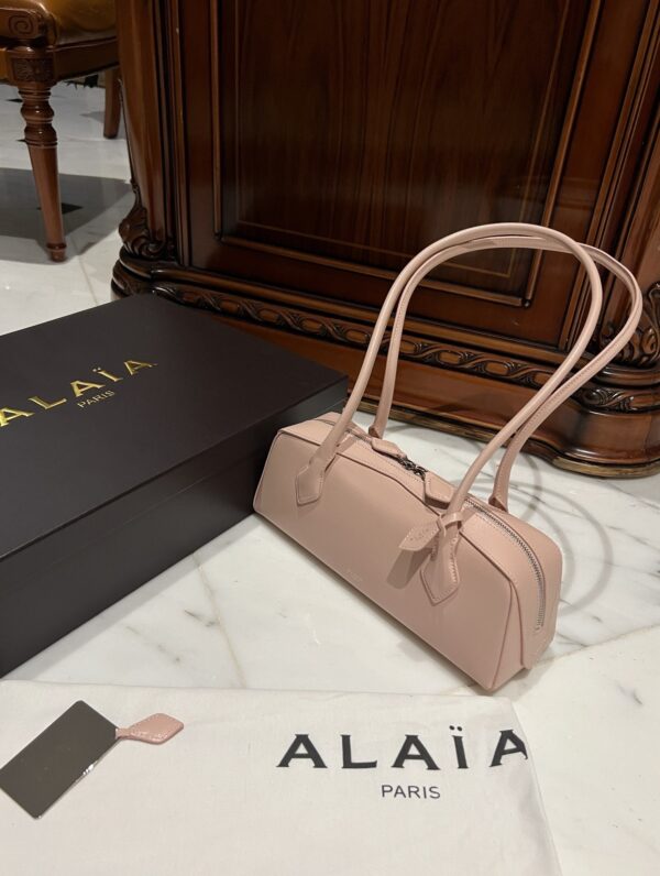 Alaia Le Teckel Dachshund Bag -33cm with original box free shipping