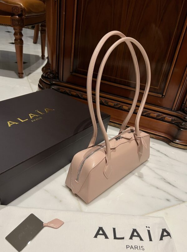 Alaia Le Teckel Dachshund Bag -33cm with original box free shipping