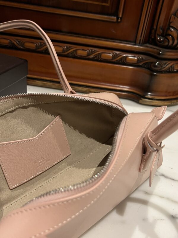 Alaia Le Teckel Dachshund Bag -33cm with original box free shipping