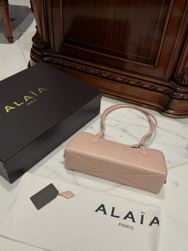 Alaia Le Teckel Dachshund Bag -33cm with original box free shipping