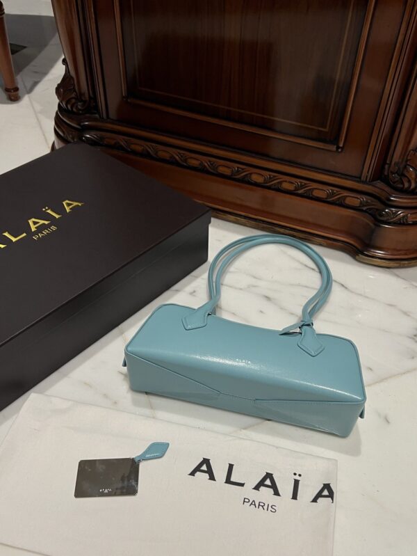 Alaia Le Teckel Dachshund Bag -33cm with original box free shipping