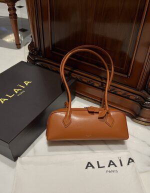 Alaia Le Teckel Dachshund Bag -33cm with original box free shipping