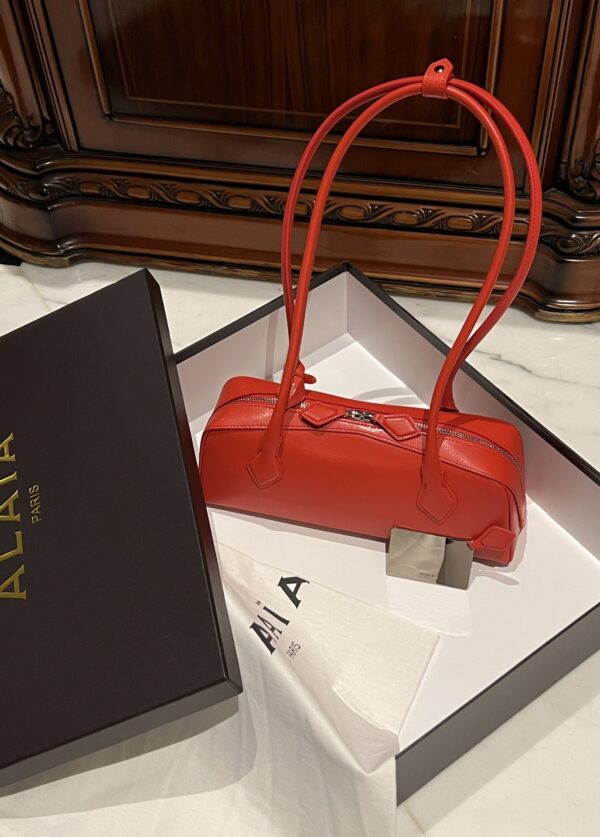 Alaia Le Teckel Dachshund Bag -33cm with original box free shipping