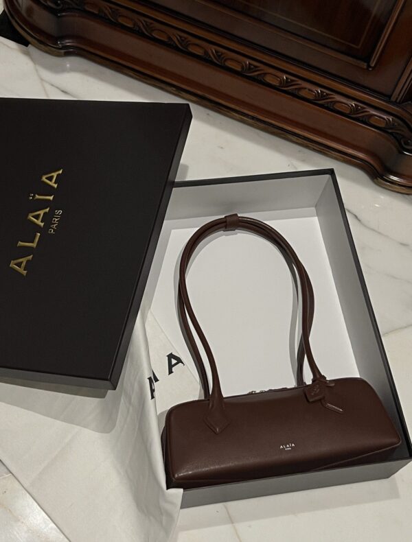 Alaia Le Teckel Dachshund Bag -33cm with original box free shipping