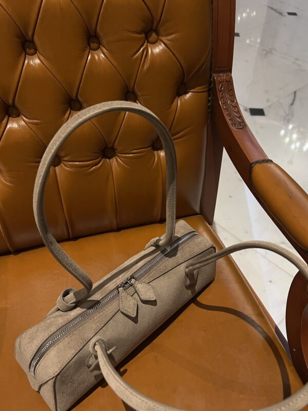 Alaia Le Teckel Dachshund Bag -33cm with original box free shipping
