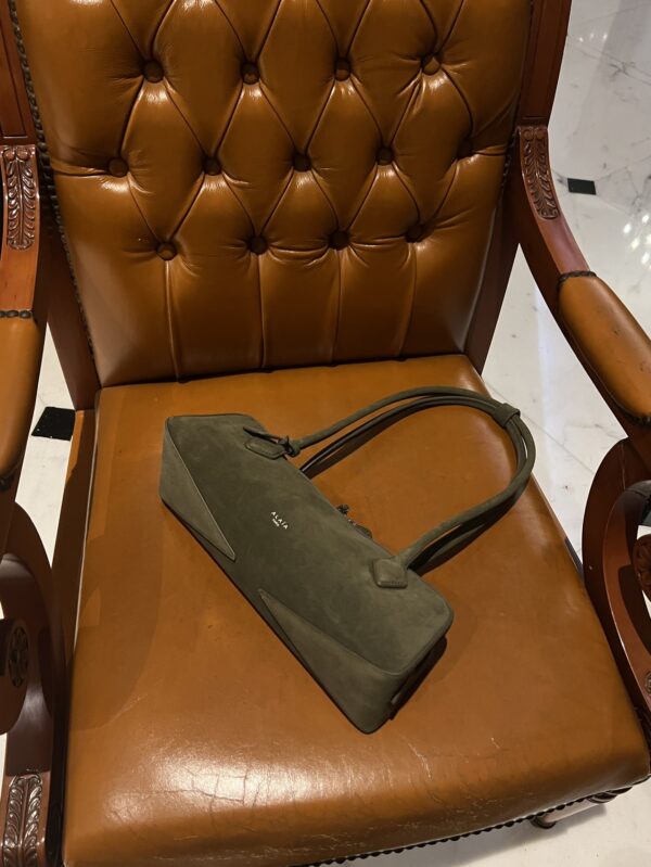 Alaia Le Teckel Dachshund Bag -33cm with original box free shipping