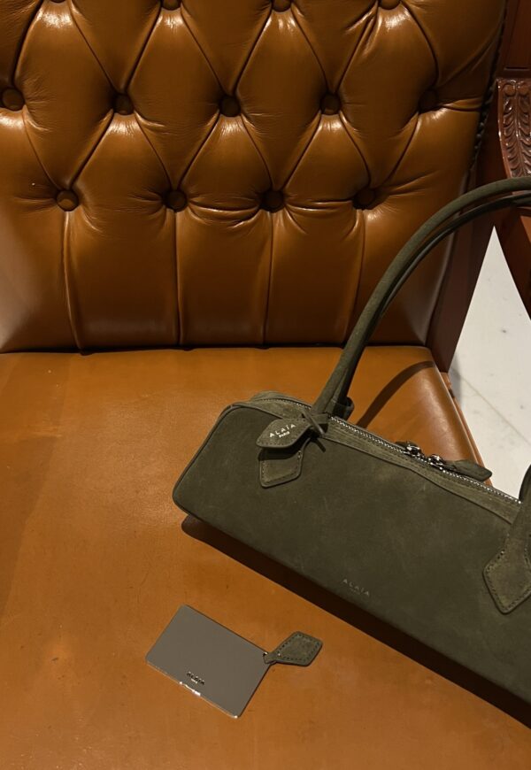 Alaia Le Teckel Dachshund Bag -33cm with original box free shipping